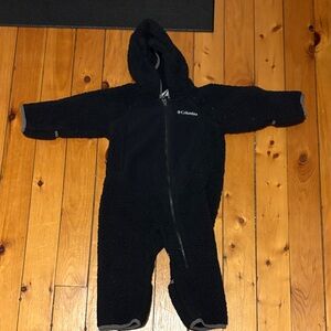 Columbia Cozy Black Kids snowsuit